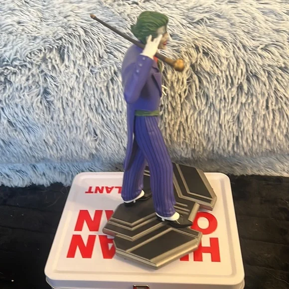 Joker statue - Picture 4 of 10